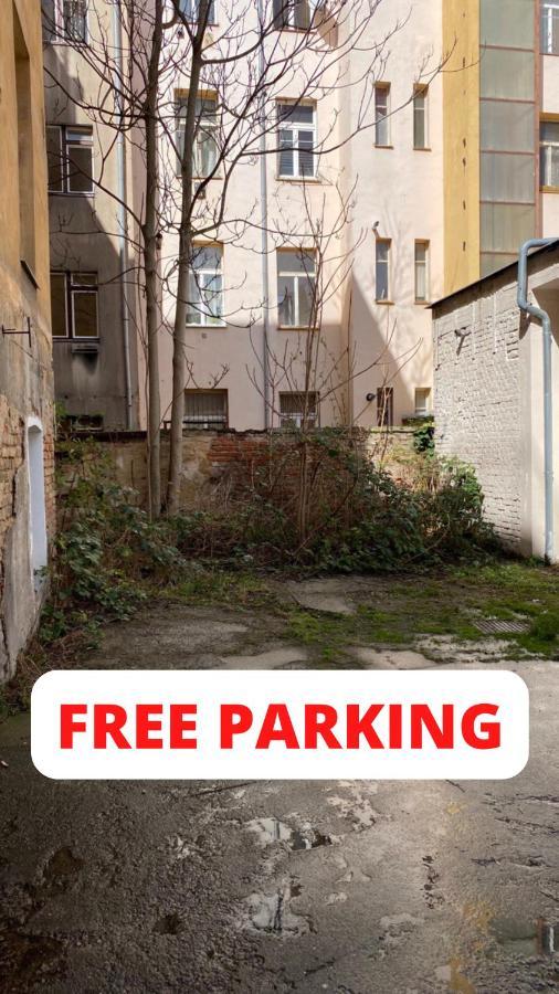 Lovely Prague Havanska - With Free Parking Esterno foto